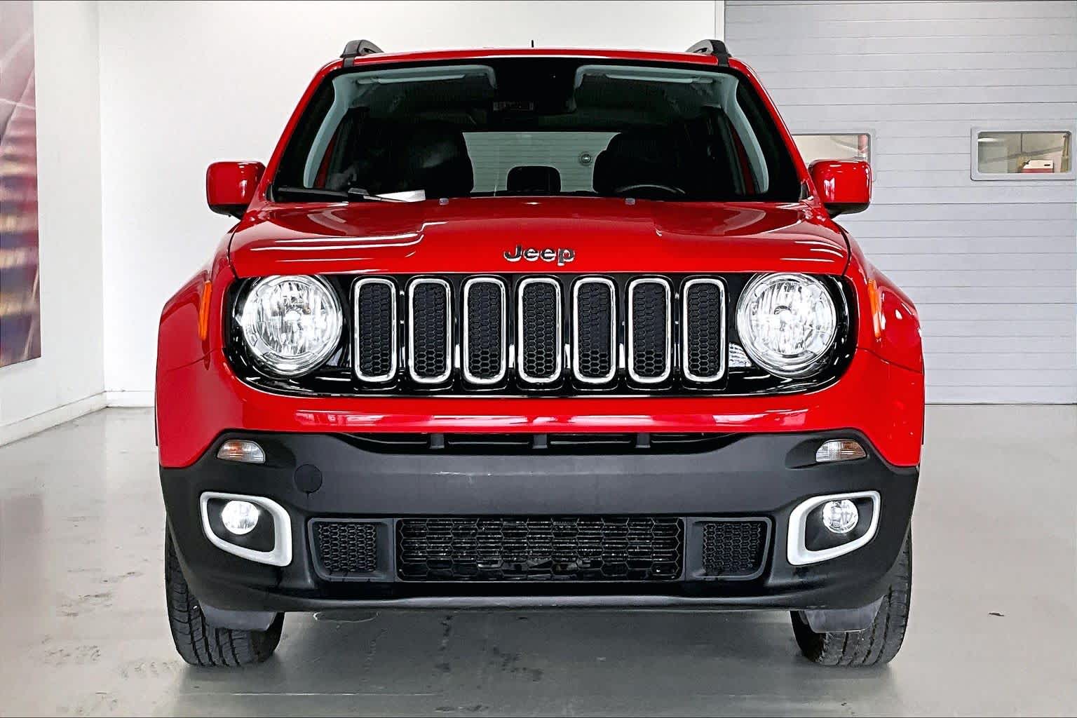 Thumbnail: 2018 Jeep Renegade - 6