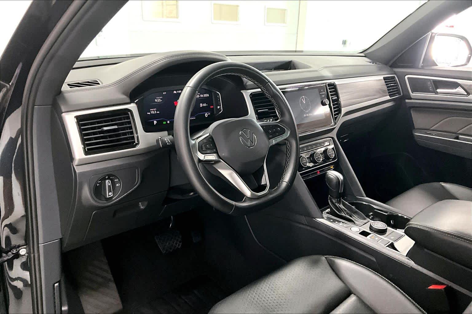 Thumbnail: 2023 Volkswagen Atlas - 2