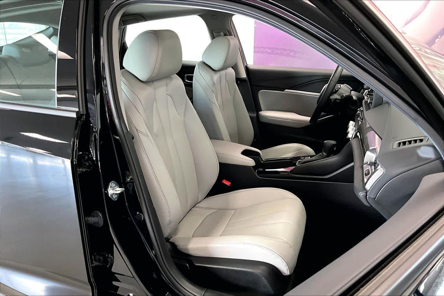 Thumbnail: 2025 Acura Integra - 11