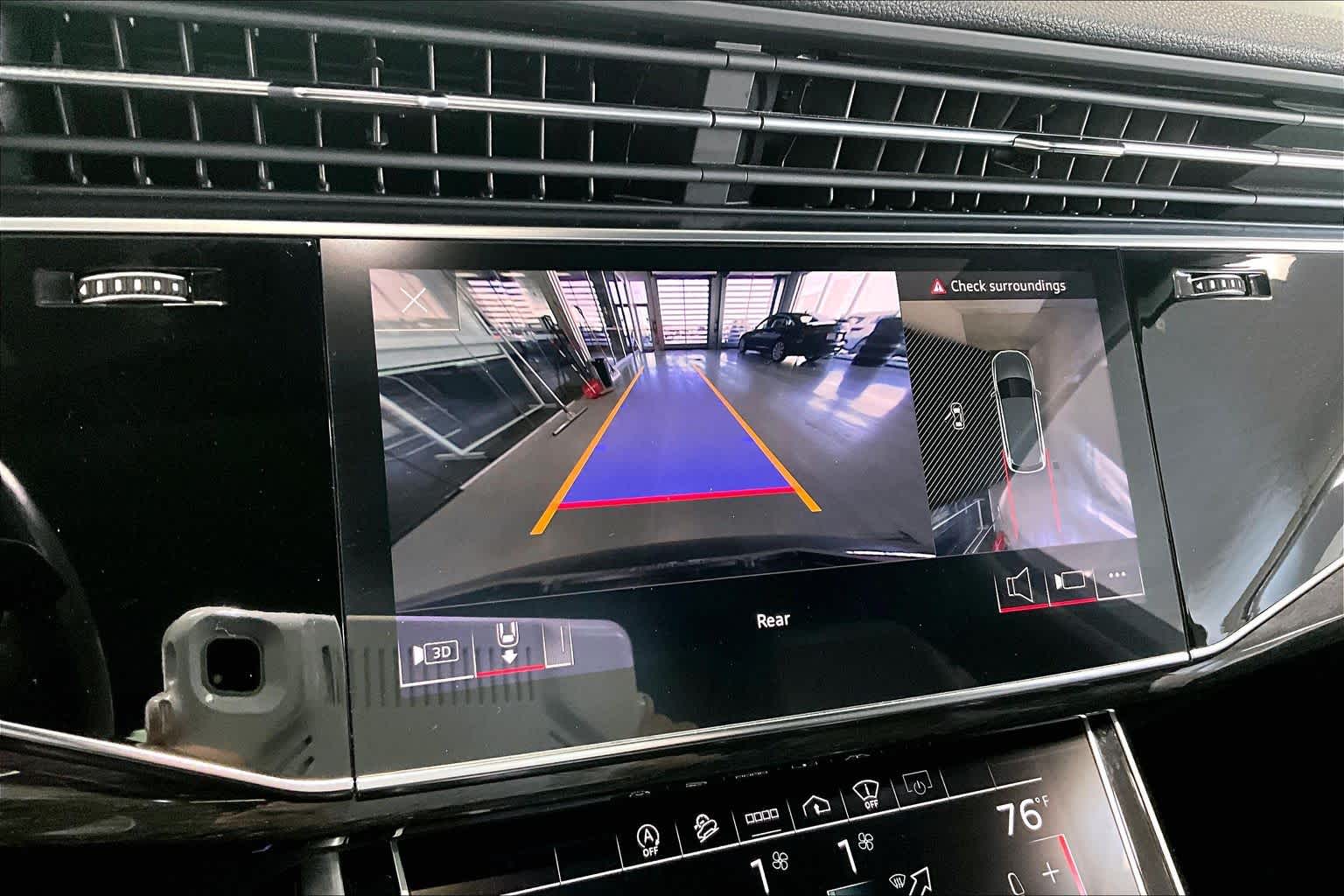 Thumbnail: 2021 Audi Q7 - 23