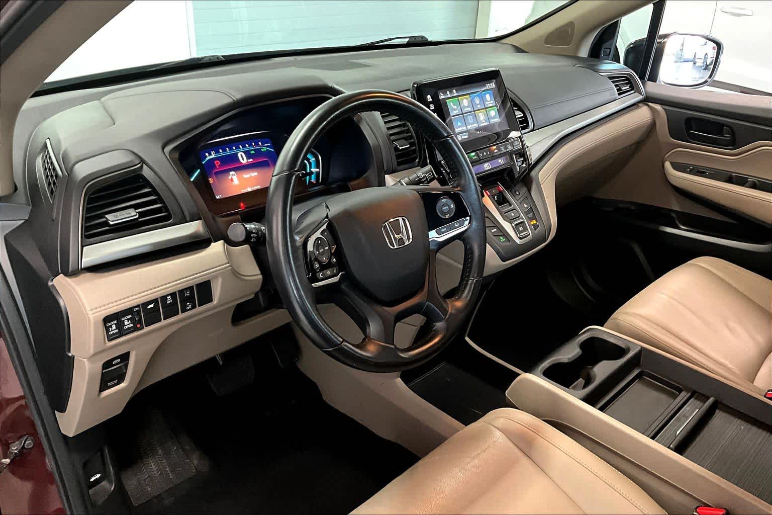 Thumbnail: 2018 Honda Odyssey - 2