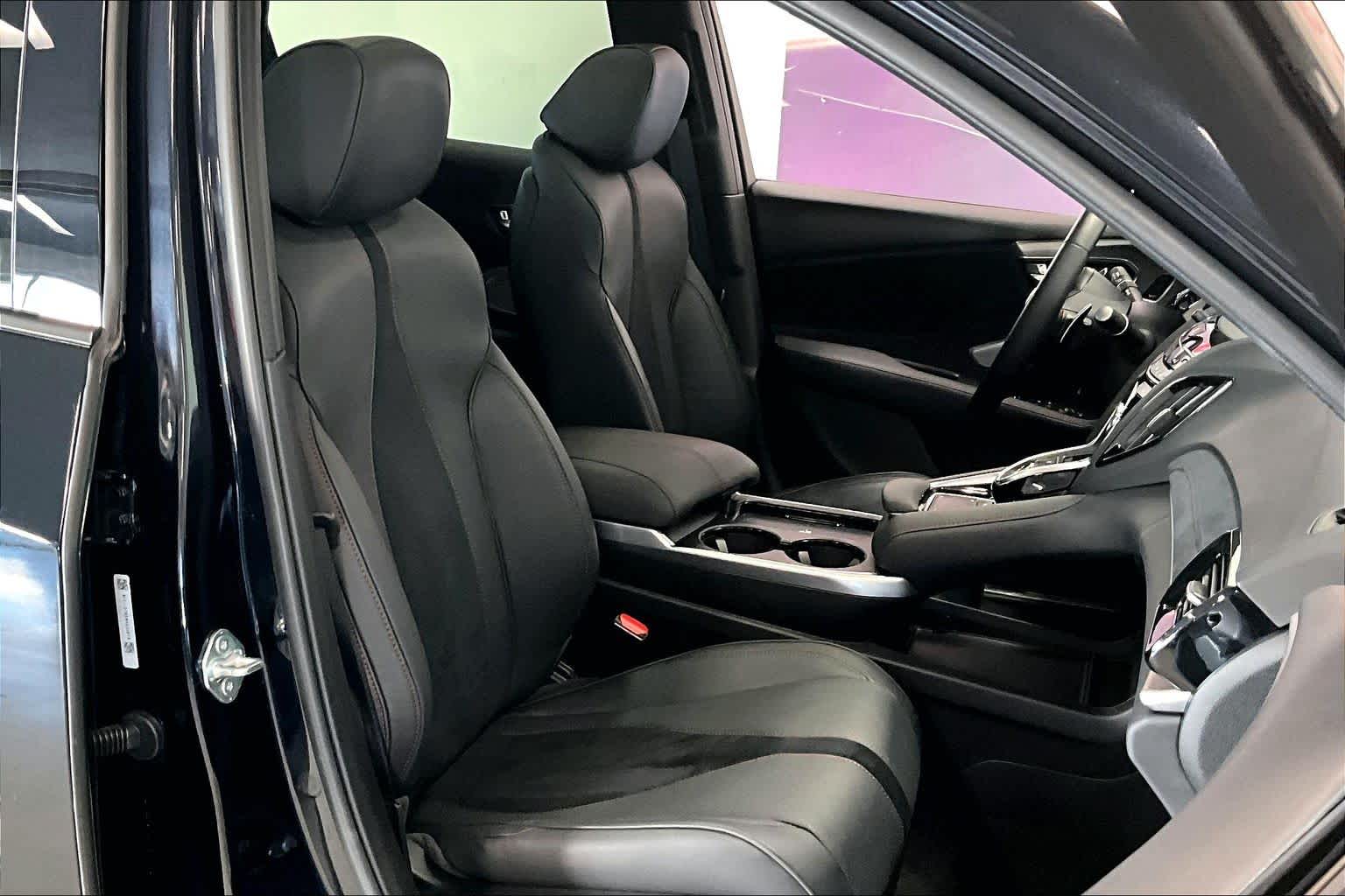 Thumbnail: 2025 Acura RDX - 11