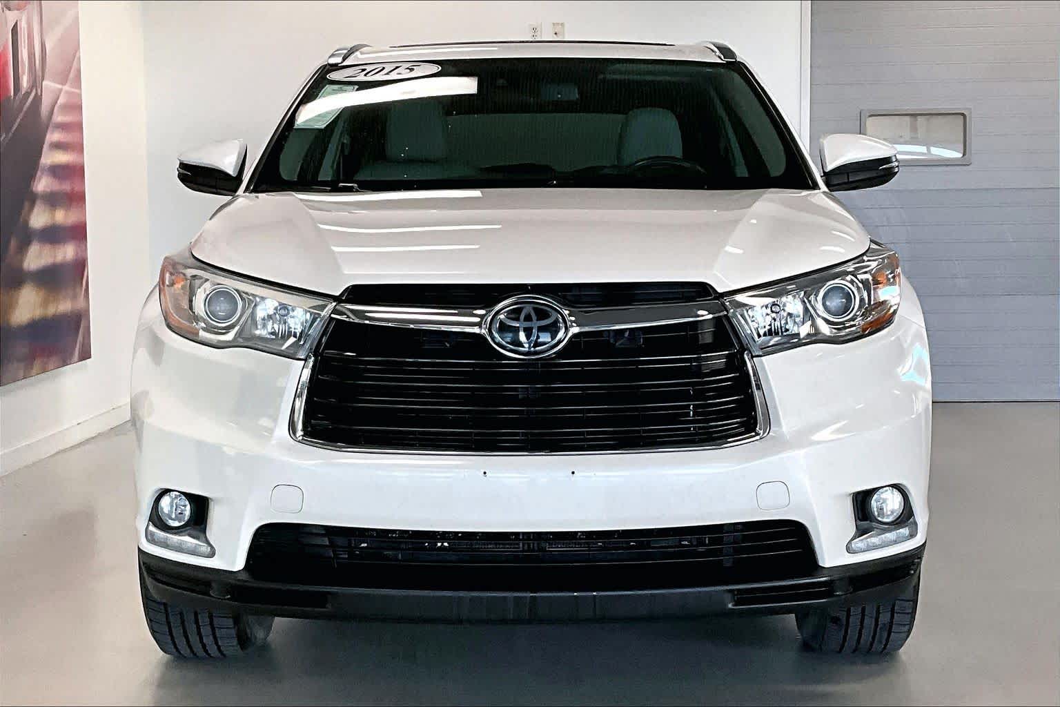 Thumbnail: 2015 Toyota Highlander - 6