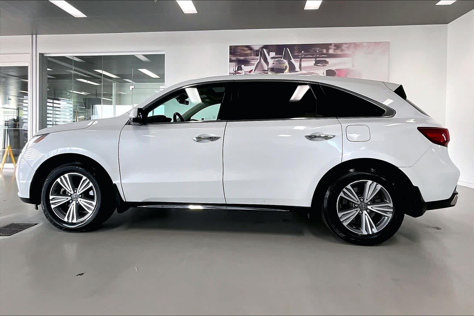 Thumbnail: 2020 Acura MDX - 3