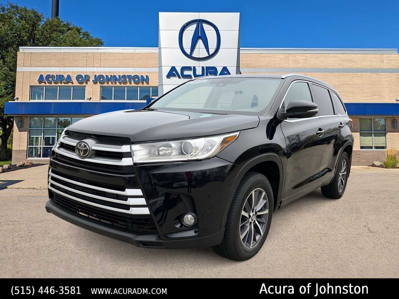 2018 Toyota Highlander SE -
                  Johnston, IA