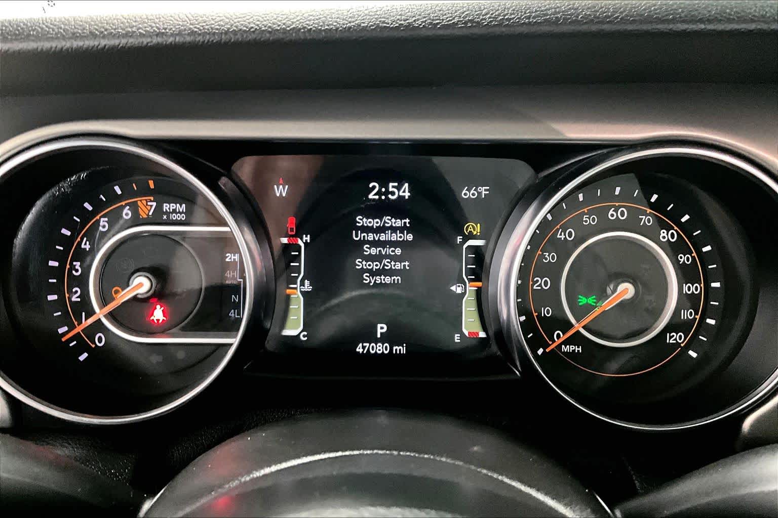 Thumbnail: 2021 Jeep Gladiator - 16