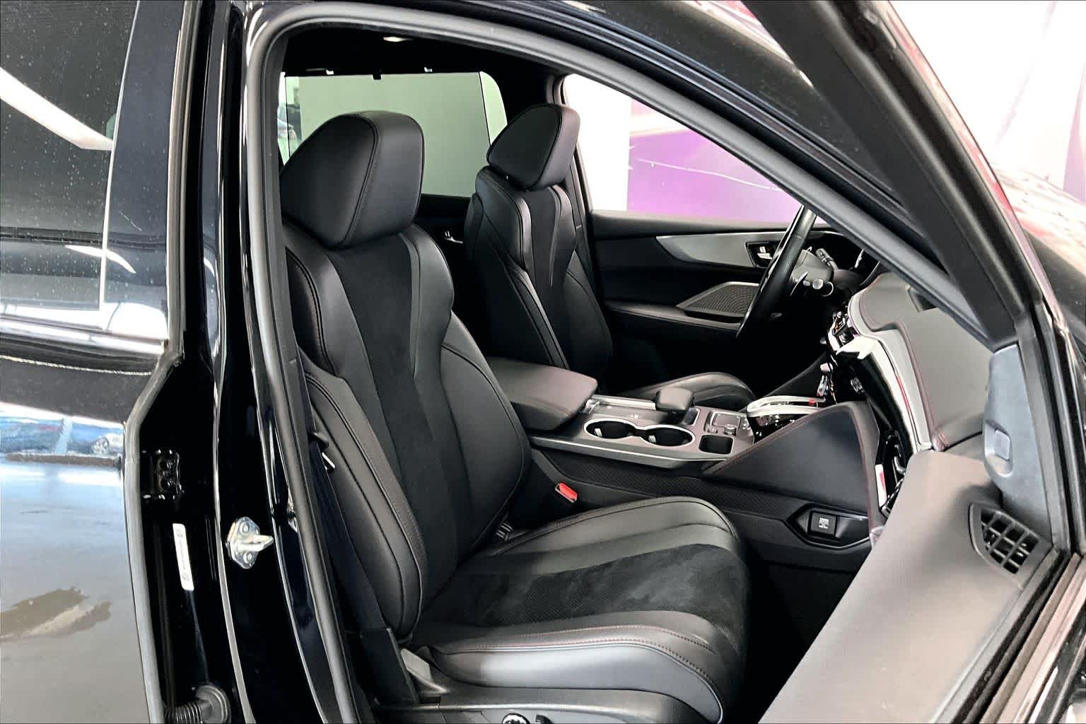 Thumbnail: 2023 Acura MDX - 12