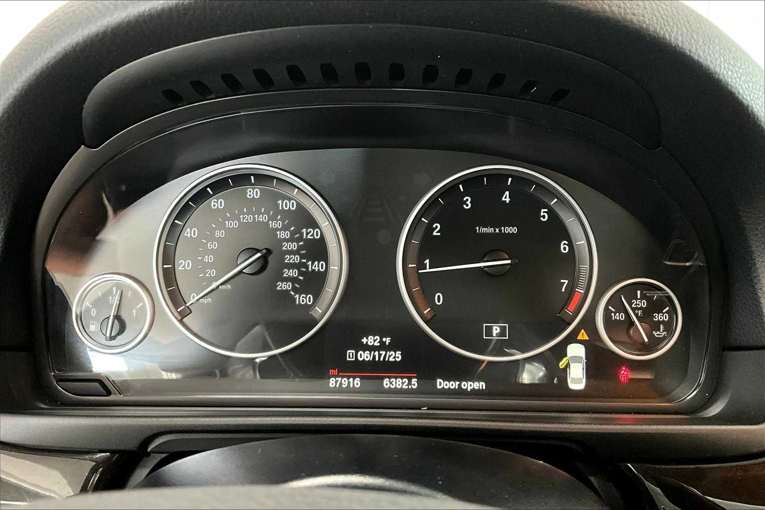 2016 BMW 5 Series 528i xDrive 15