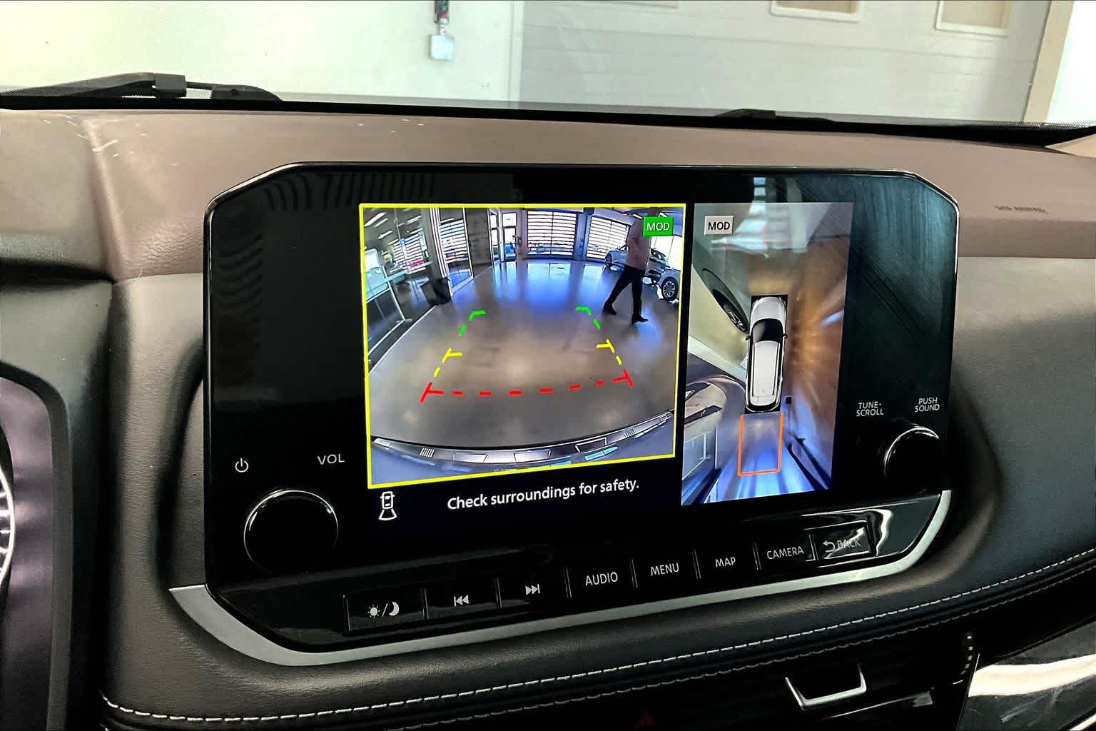 Thumbnail: 2023 Nissan Rogue - 24