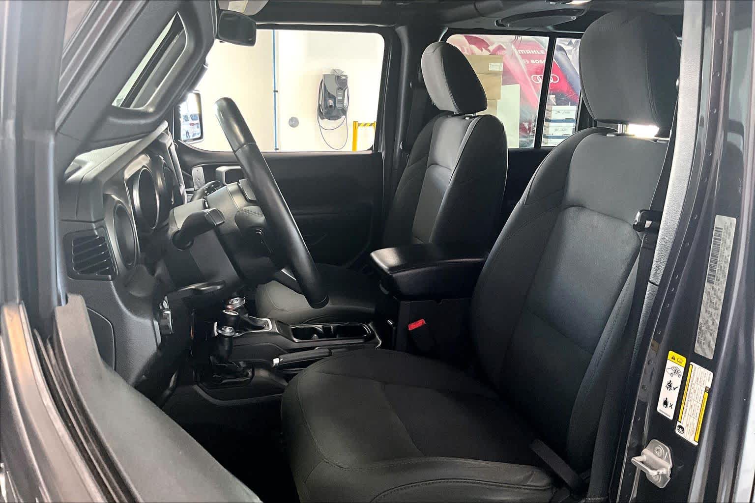 Thumbnail: 2018 Jeep Wrangler - 8