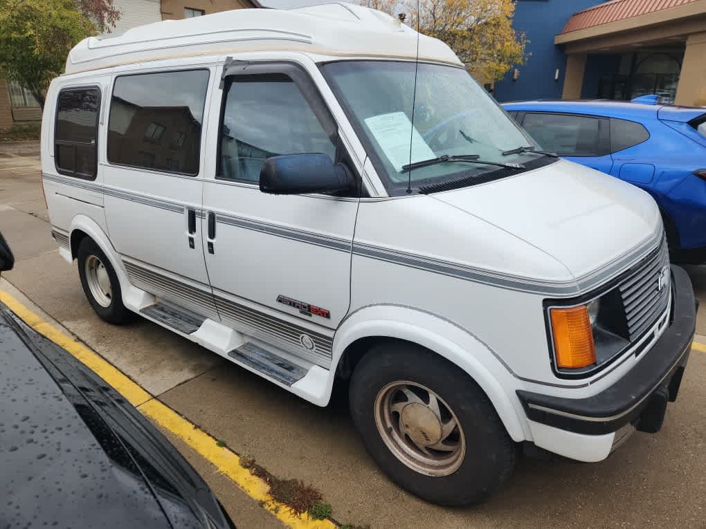 Thumbnail: 1993 Chevrolet Astro - 4