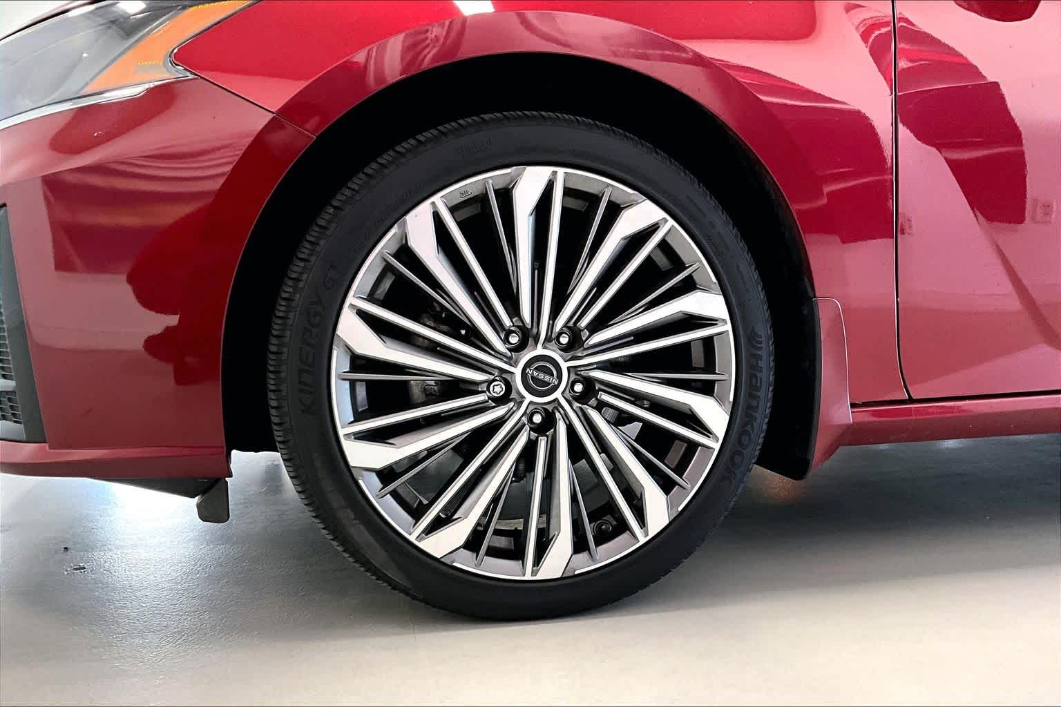 Thumbnail: 2023 Nissan Altima - 7