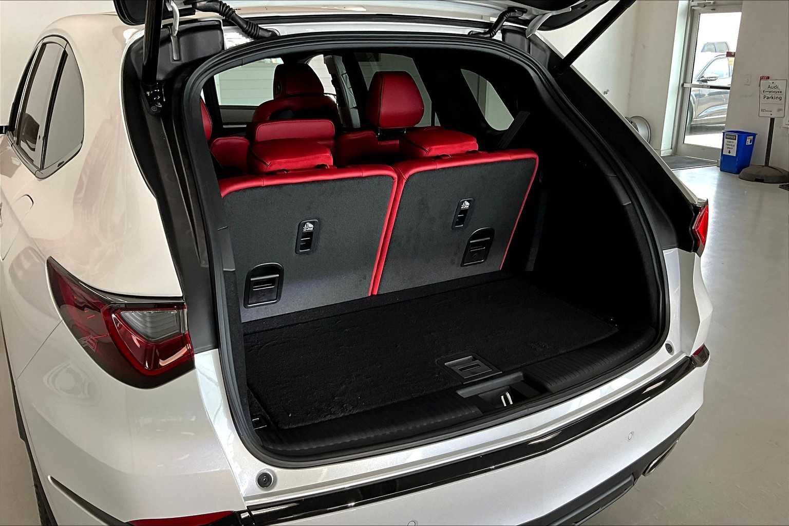 2026 Acura MDX Base 18