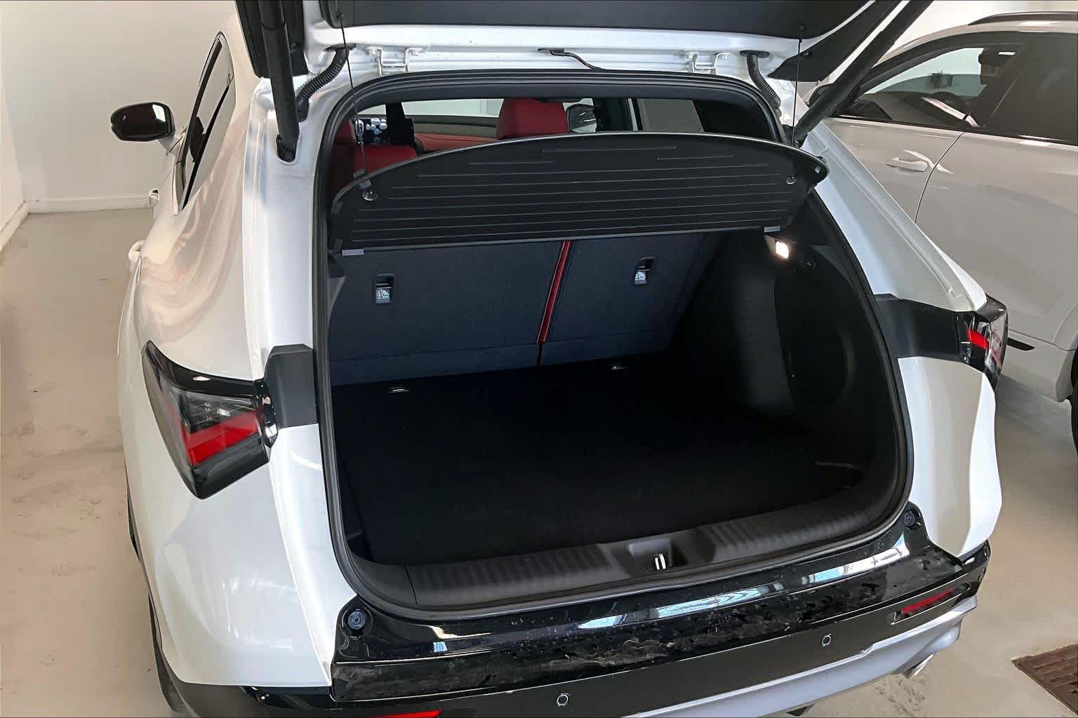 Thumbnail: 2026 Acura ADX - 18