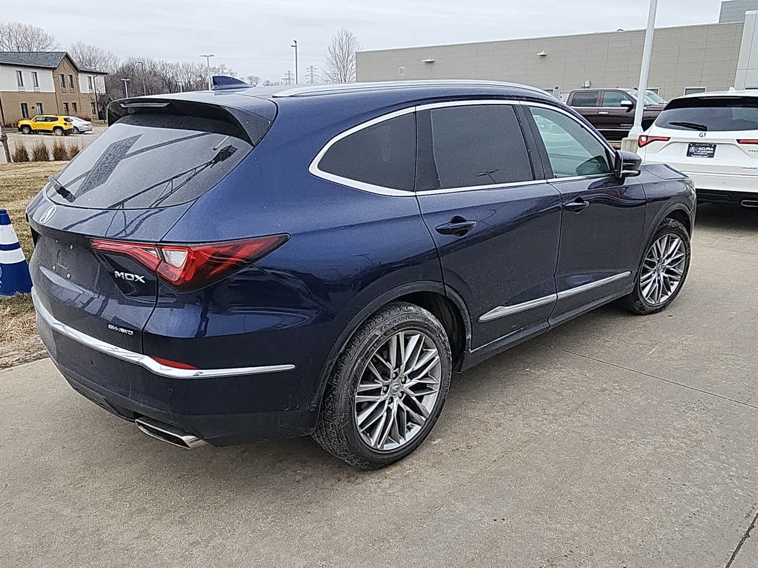 Thumbnail: 2022 Acura MDX - 5