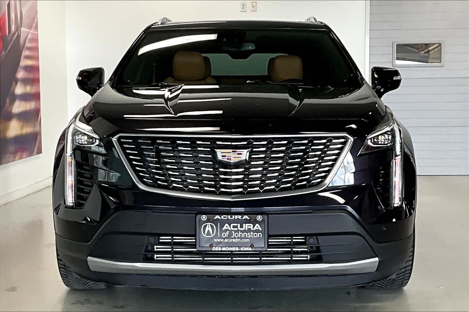 Thumbnail: 2023 Cadillac XT4 - 6