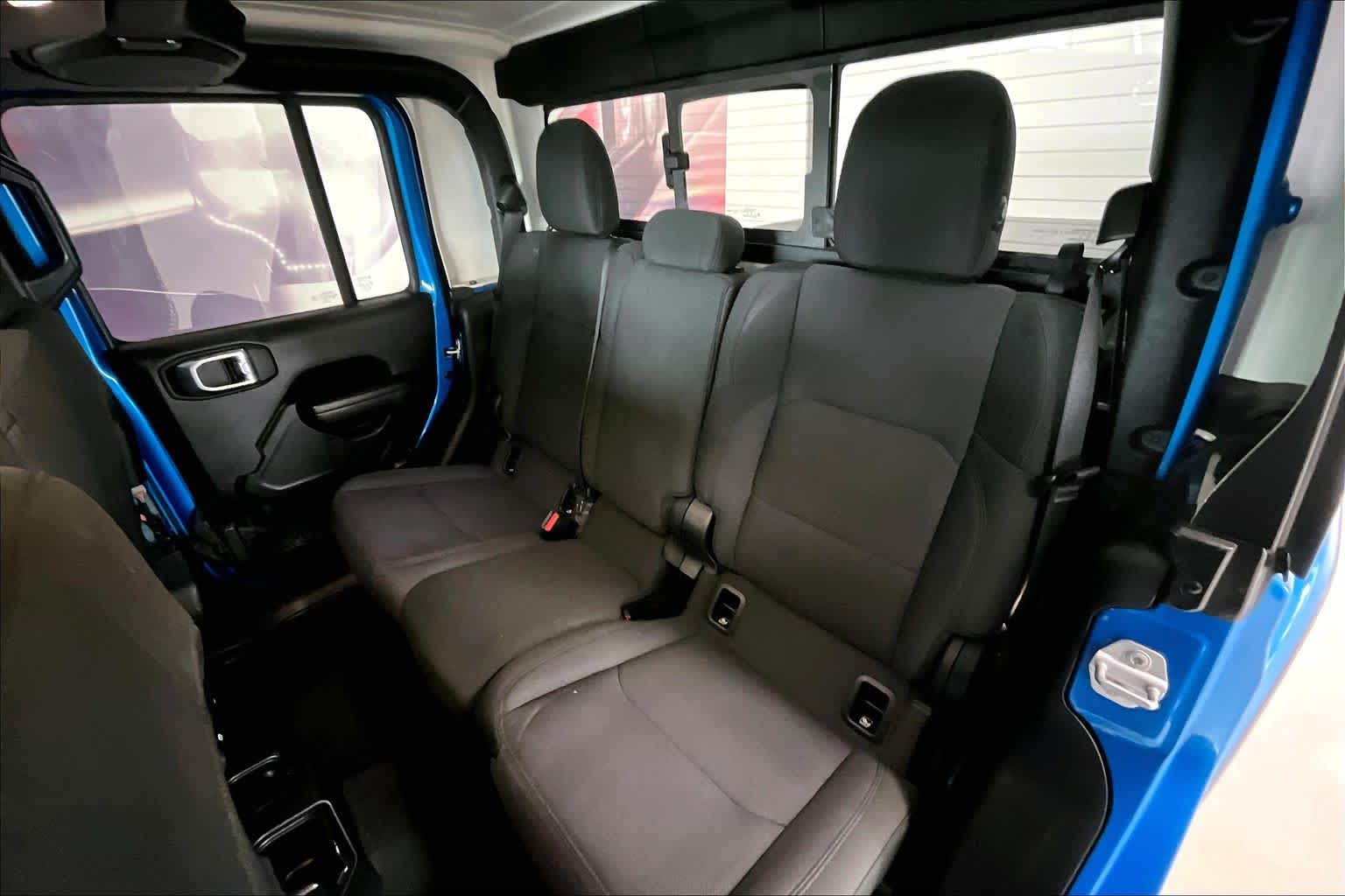 Thumbnail: 2021 Jeep Gladiator - 27