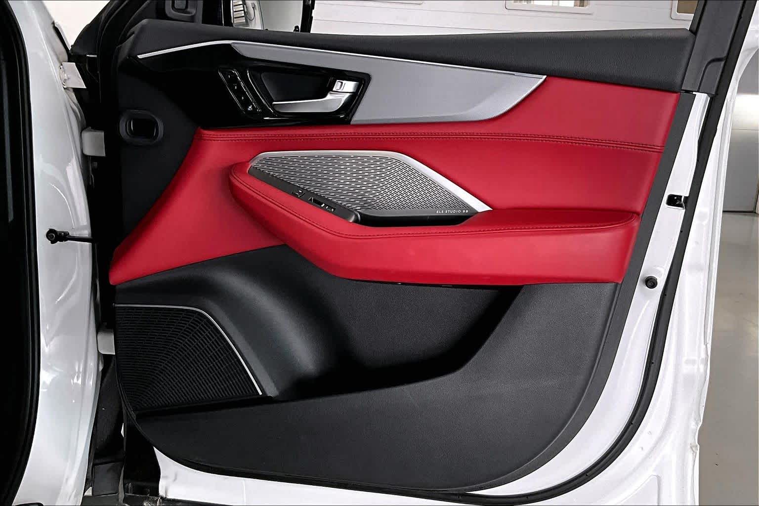 Thumbnail: 2022 Acura MDX - 26