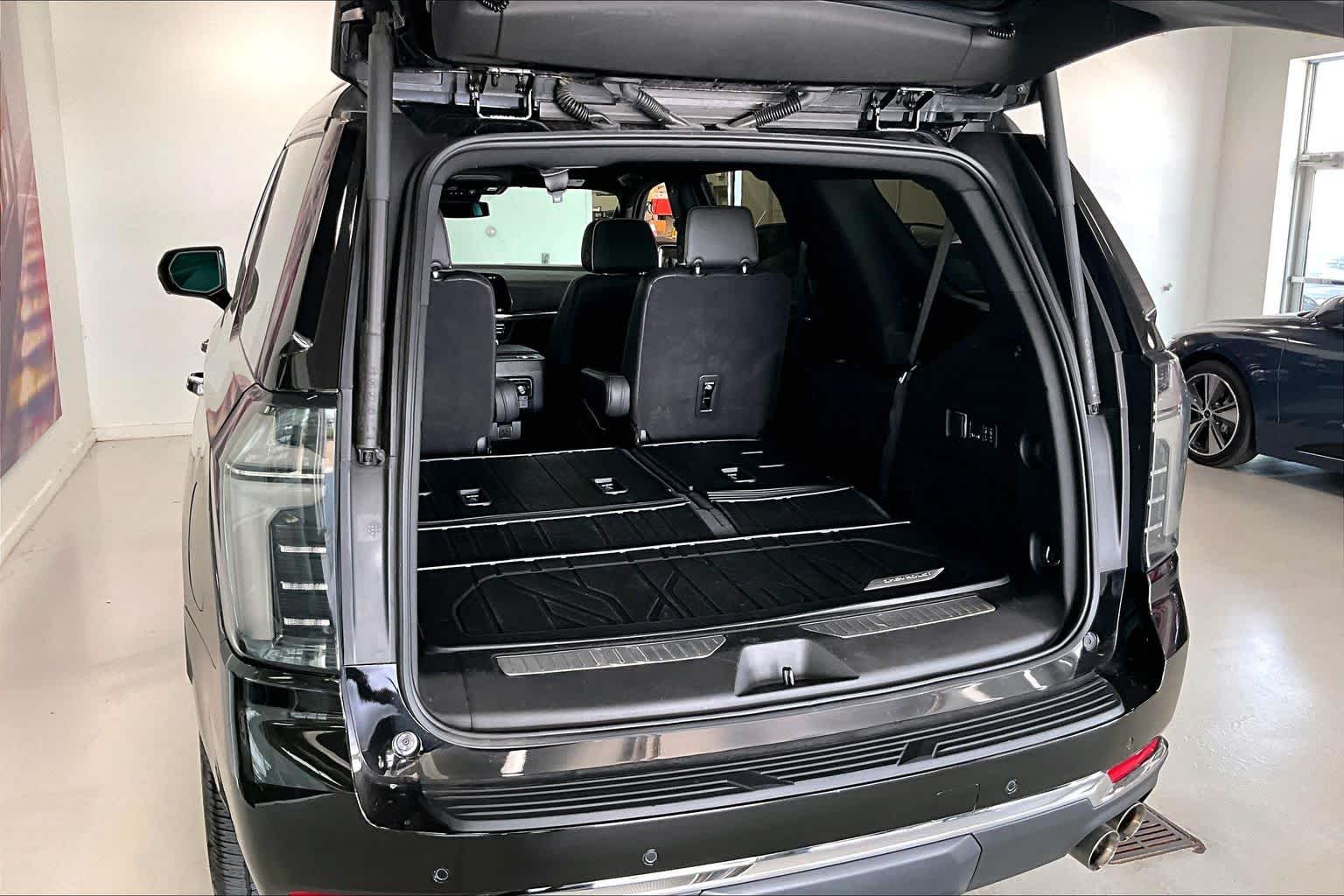 Thumbnail: 2025 Chevrolet Tahoe - 15