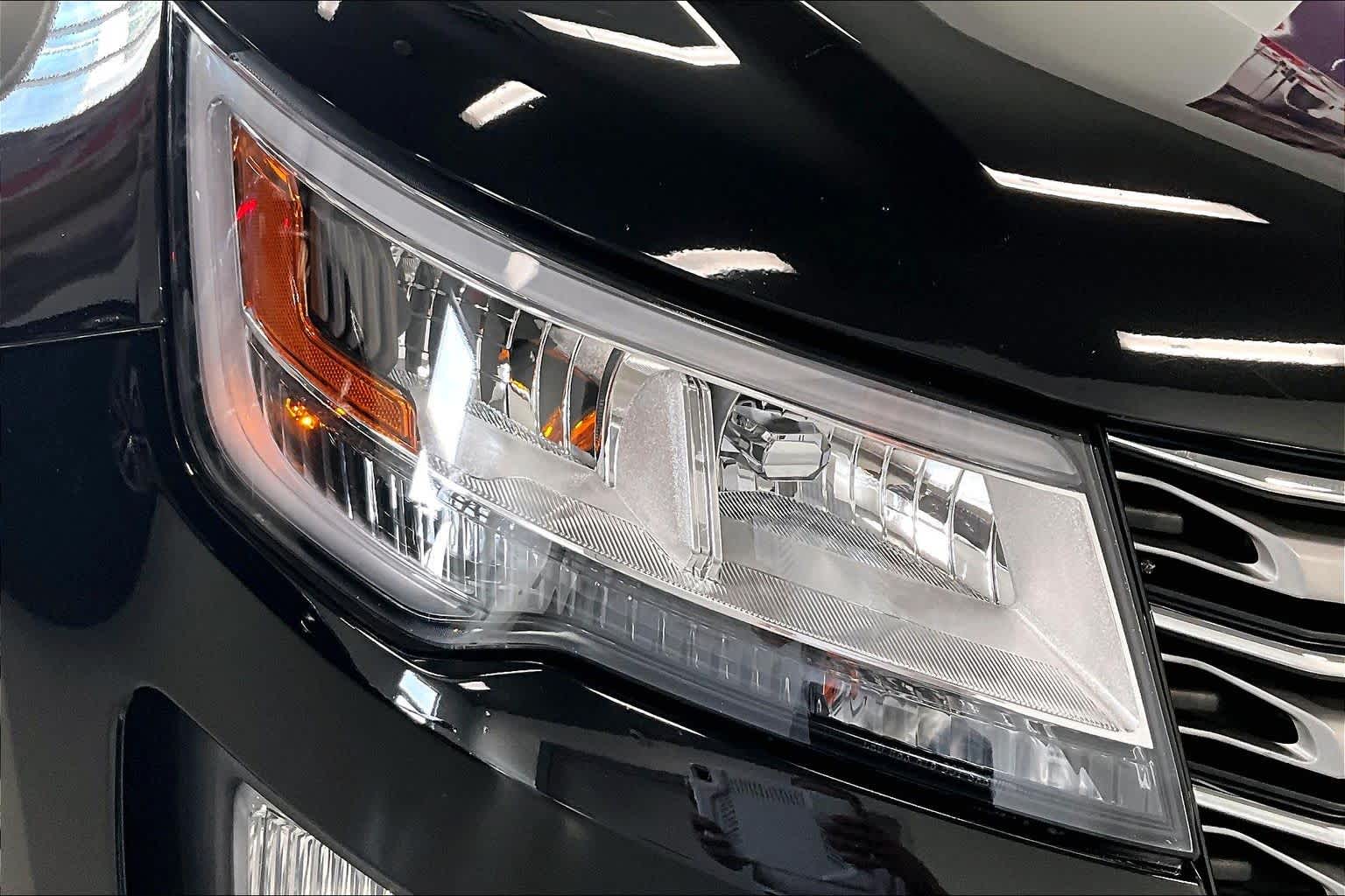 Thumbnail: 2016 Ford Explorer - 27