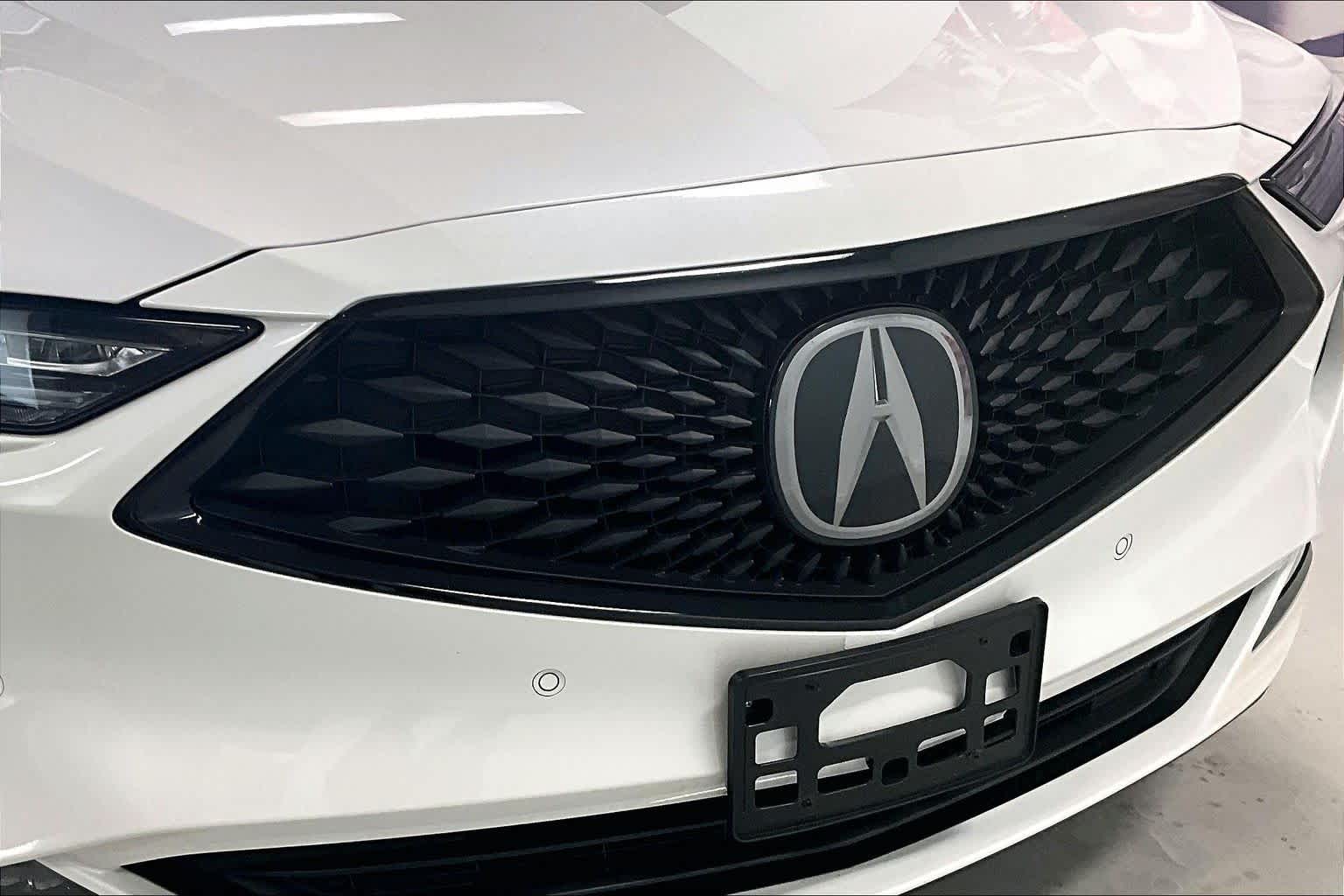 Thumbnail: 2023 Acura MDX - 31