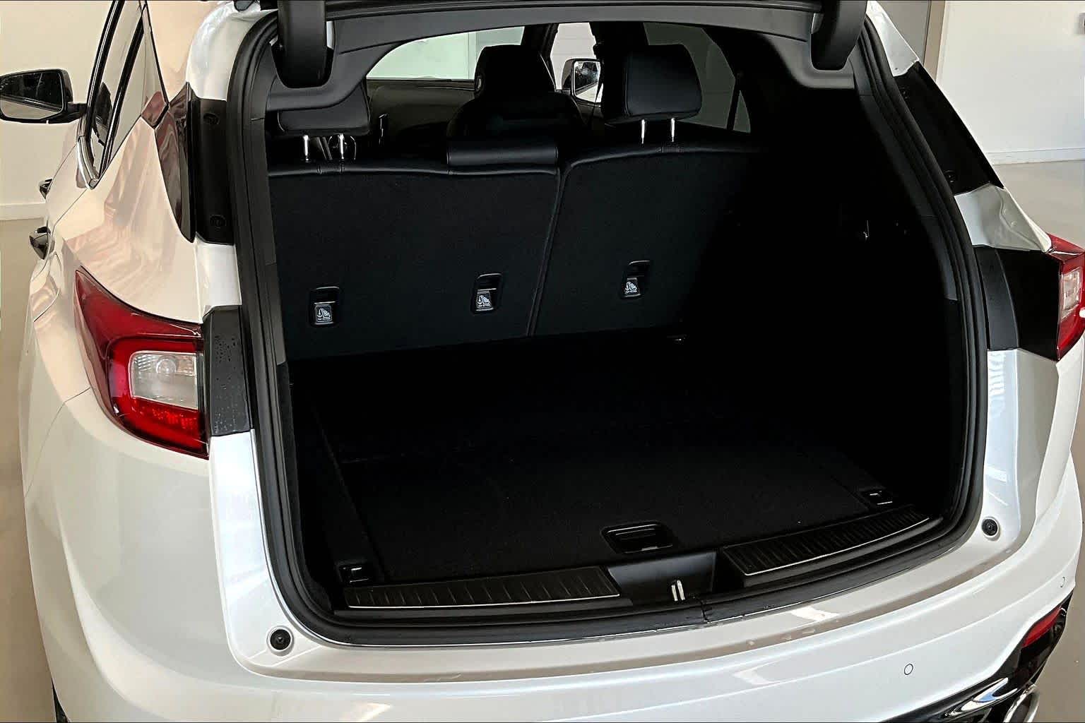 Thumbnail: 2026 Acura RDX - 19