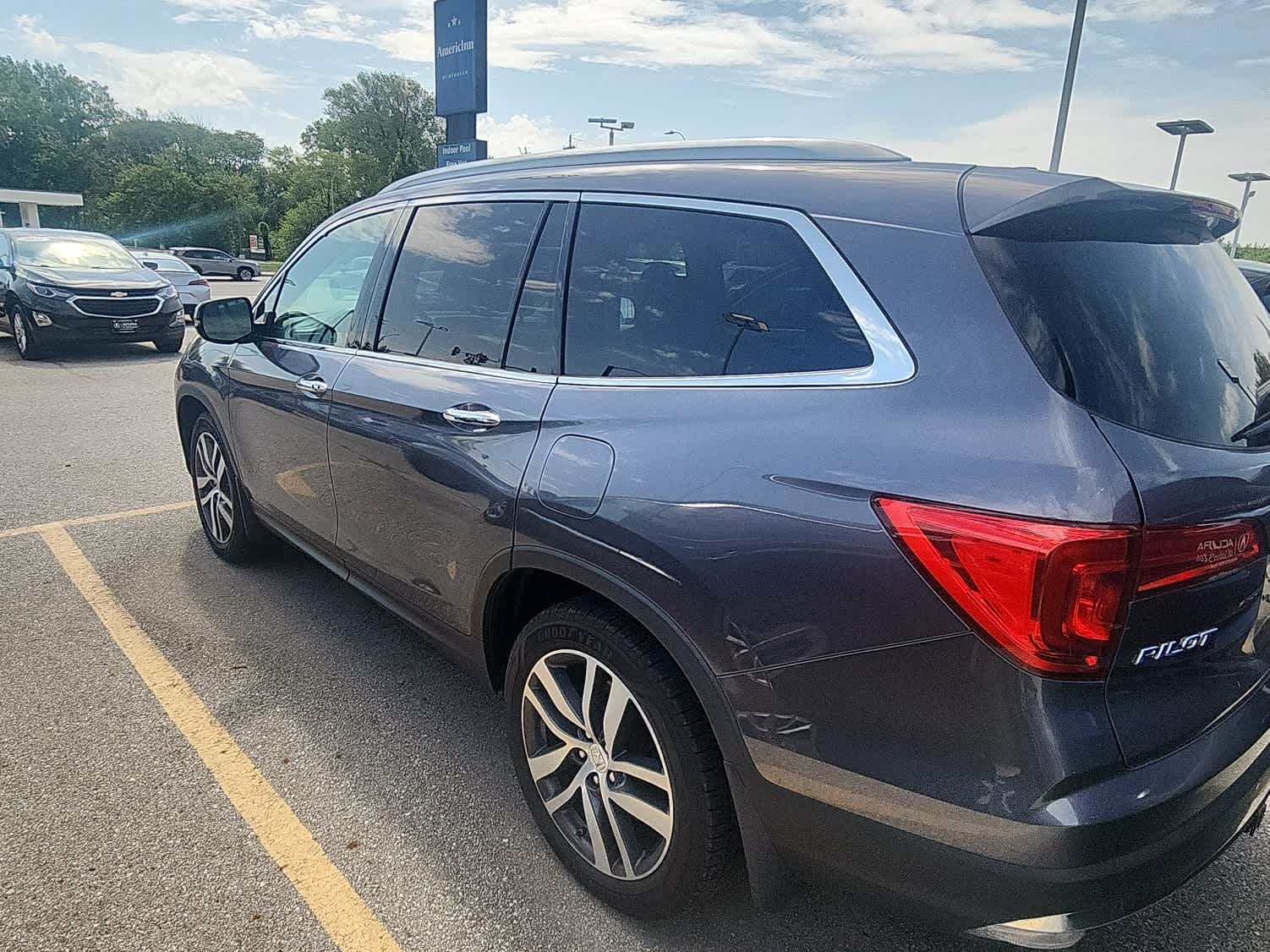 Thumbnail: 2018 Honda Pilot - 8