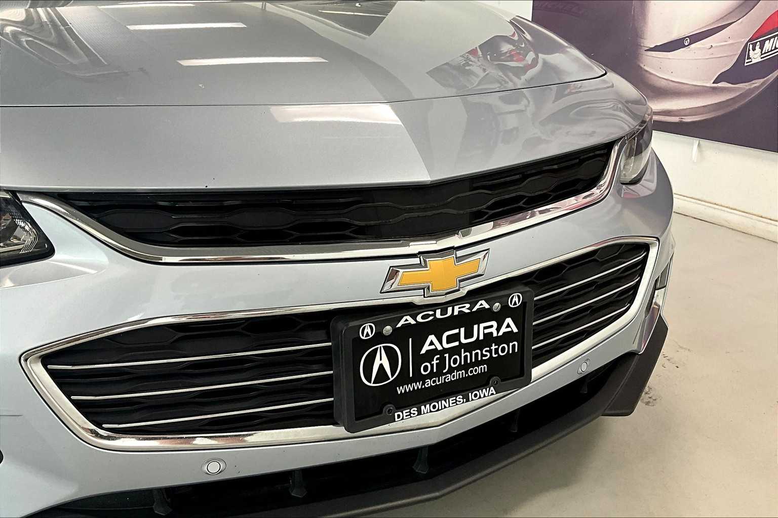 Thumbnail: 2017 Chevrolet Malibu - 31