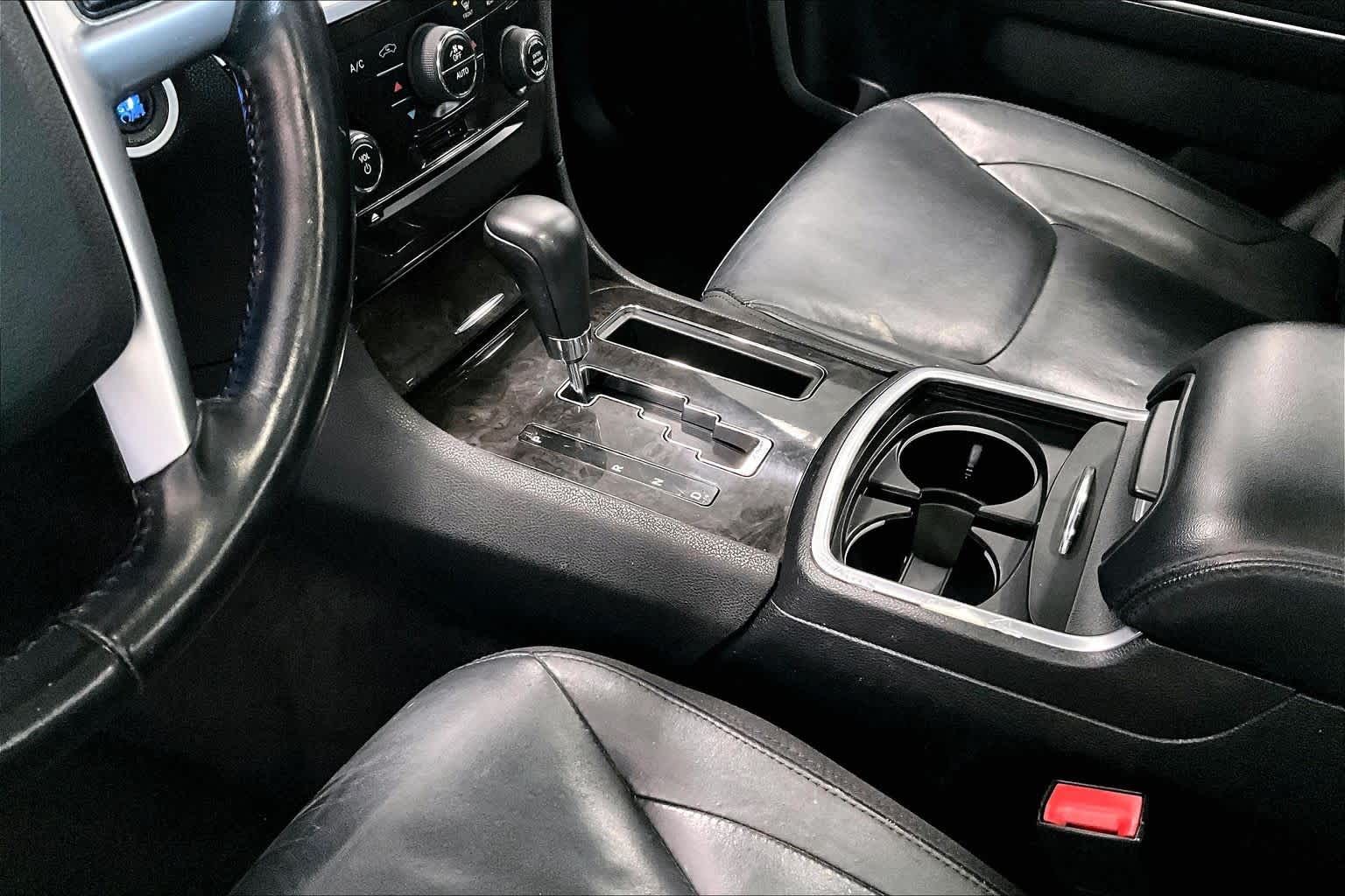 Thumbnail: 2011 Chrysler 300 - 15