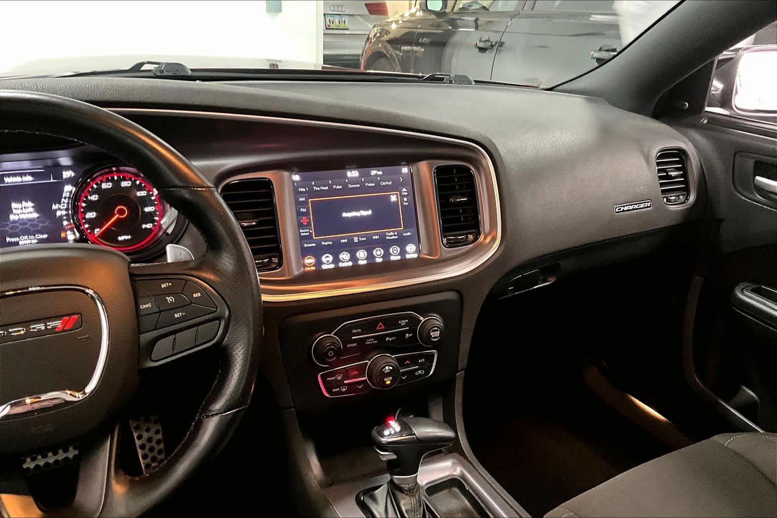 Thumbnail: 2020 Dodge Charger - 14