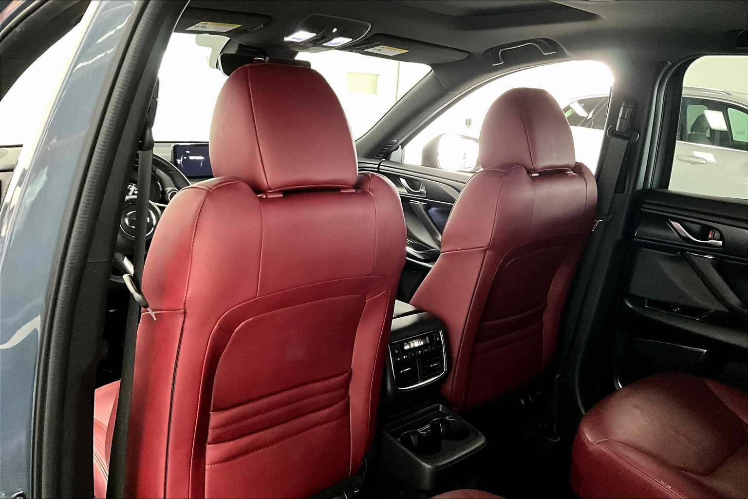 Thumbnail: 2022 Mazda CX-9 - 10