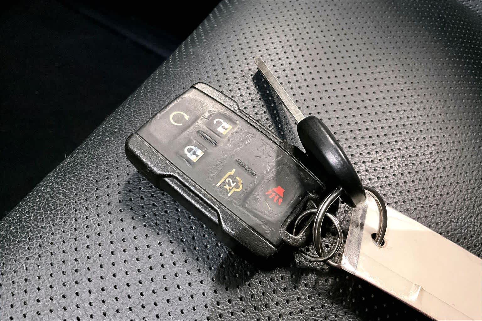 Thumbnail: 2020 Chevrolet Tahoe - 18