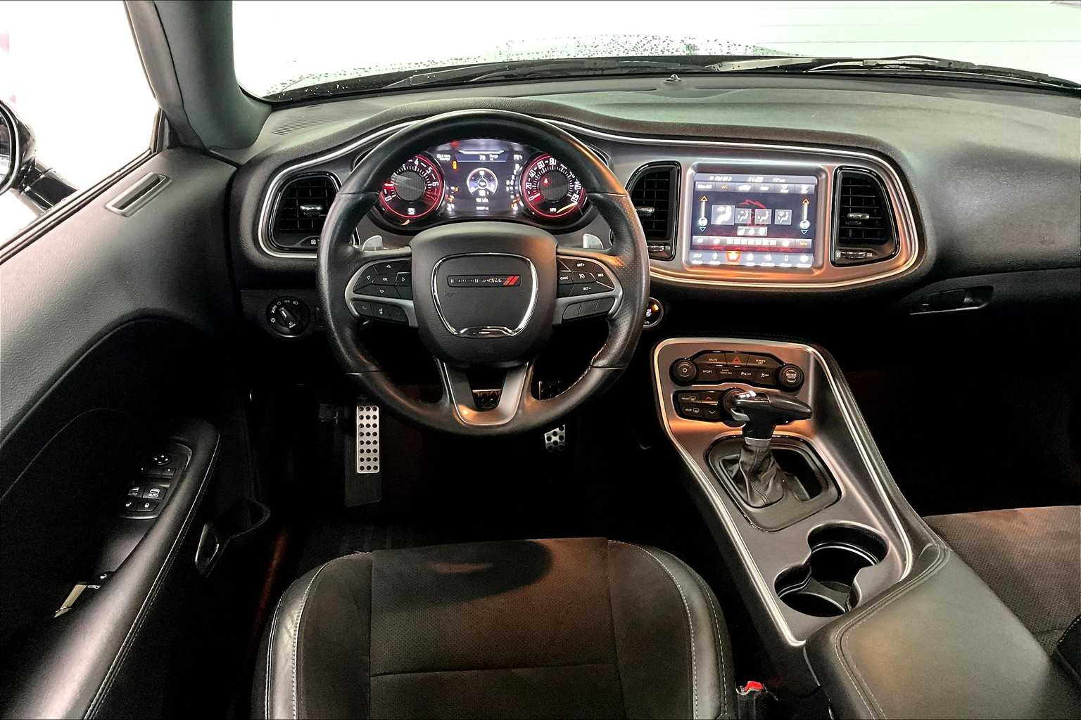 Thumbnail: 2019 Dodge Challenger - 12
