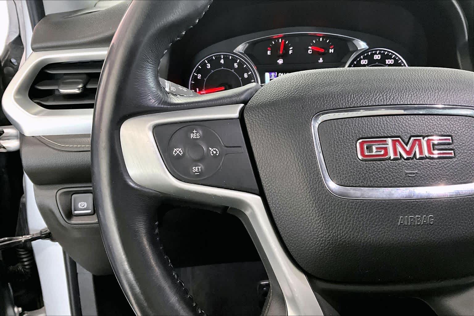 Thumbnail: 2018 GMC Acadia - 21