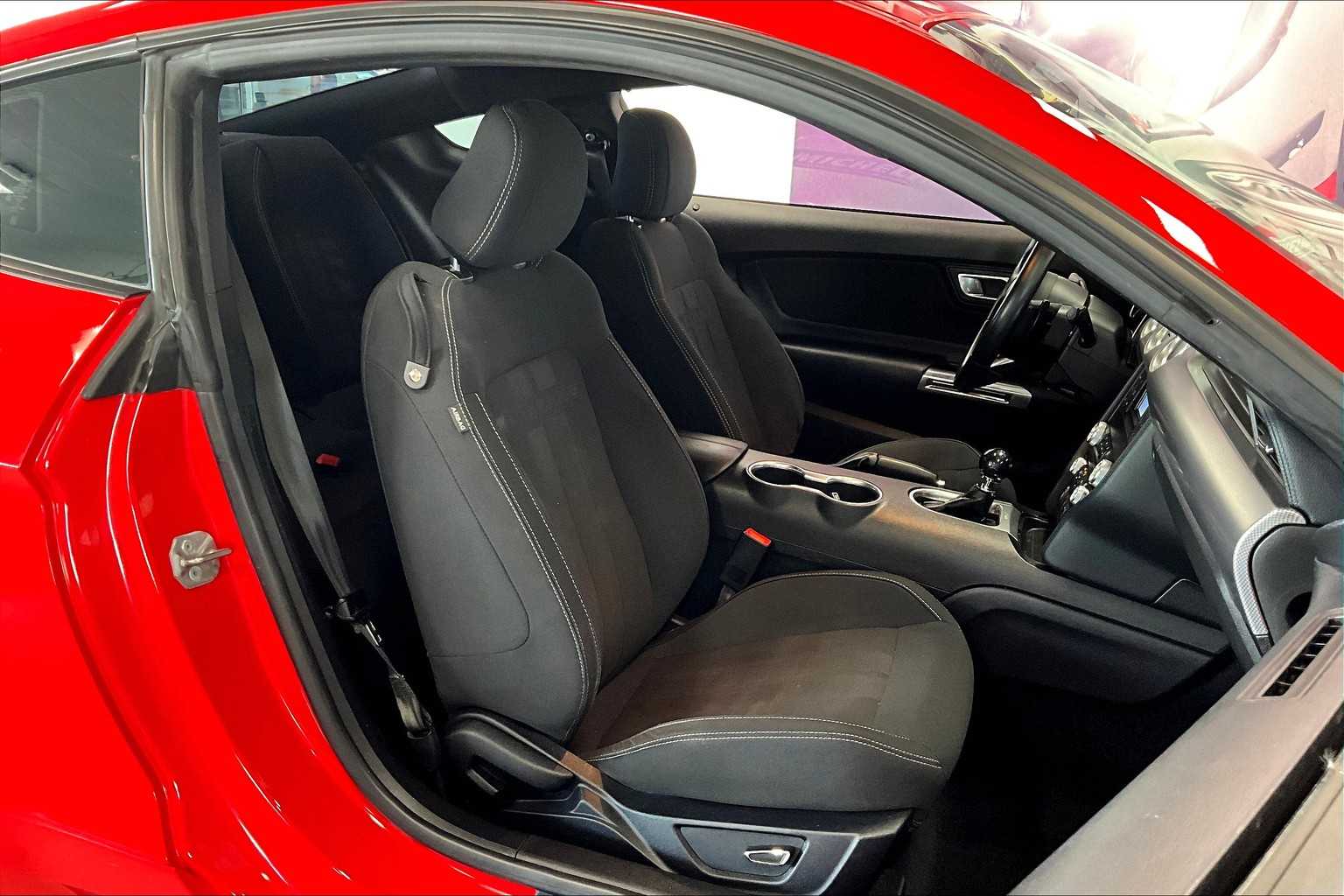 Thumbnail: 2019 Ford Mustang - 12