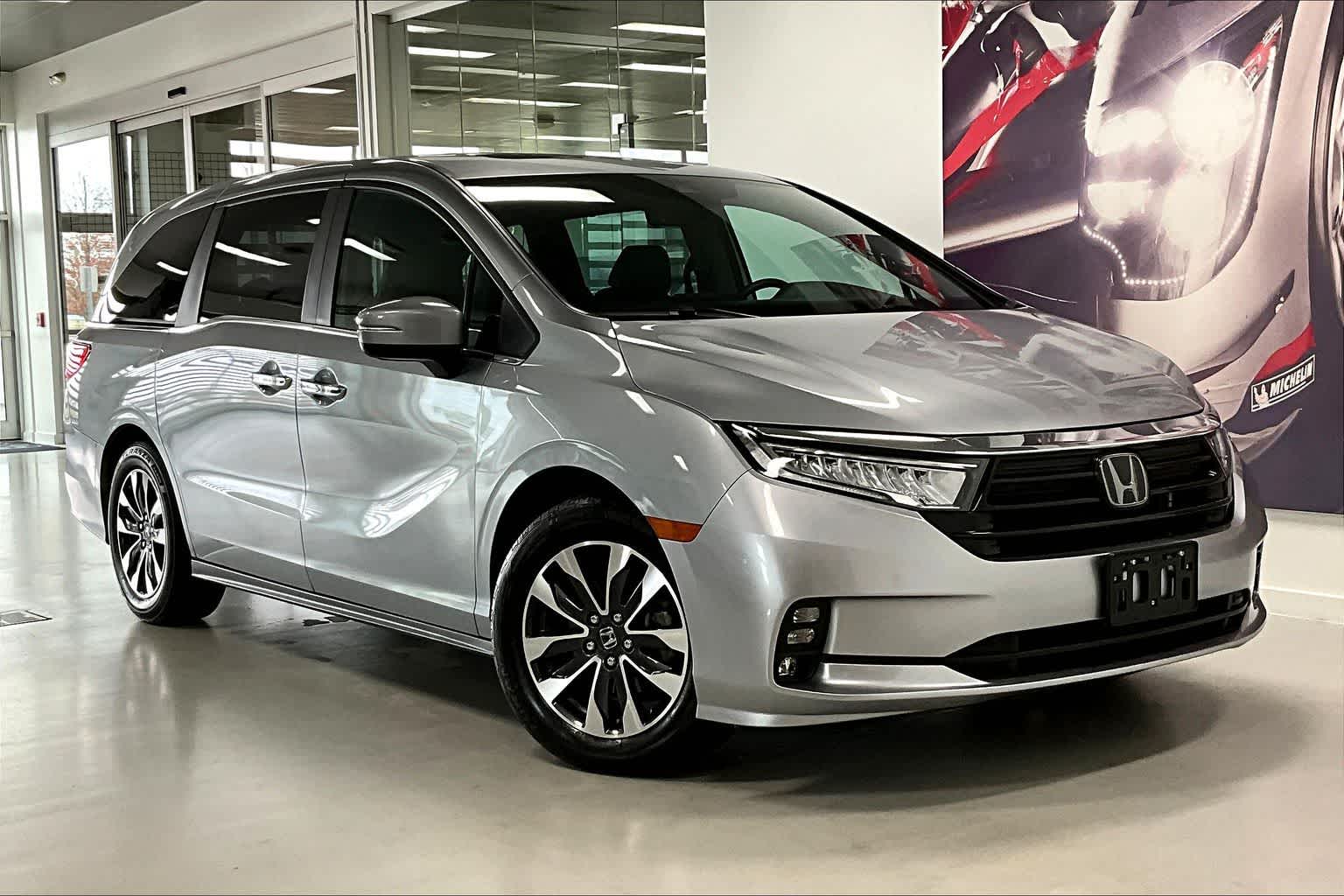 Thumbnail: 2023 Honda Odyssey - 19