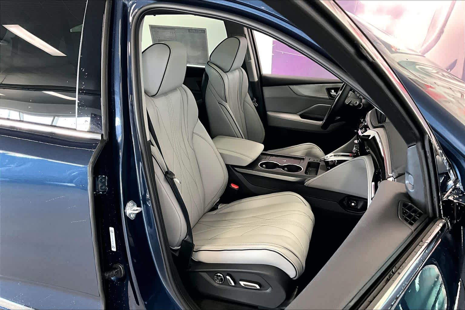 Thumbnail: 2026 Acura MDX - 13