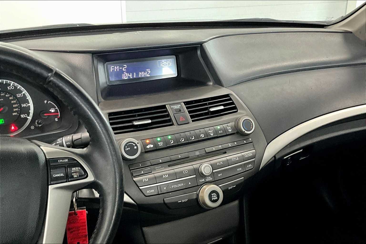 Thumbnail: 2011 Honda Accord - 10