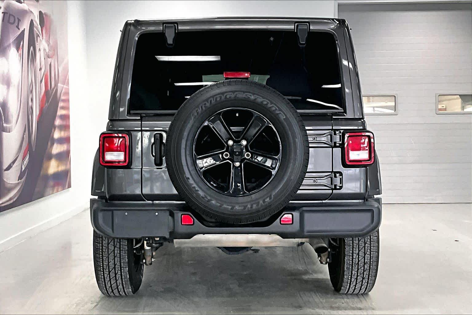 Thumbnail: 2020 Jeep Wrangler - 5