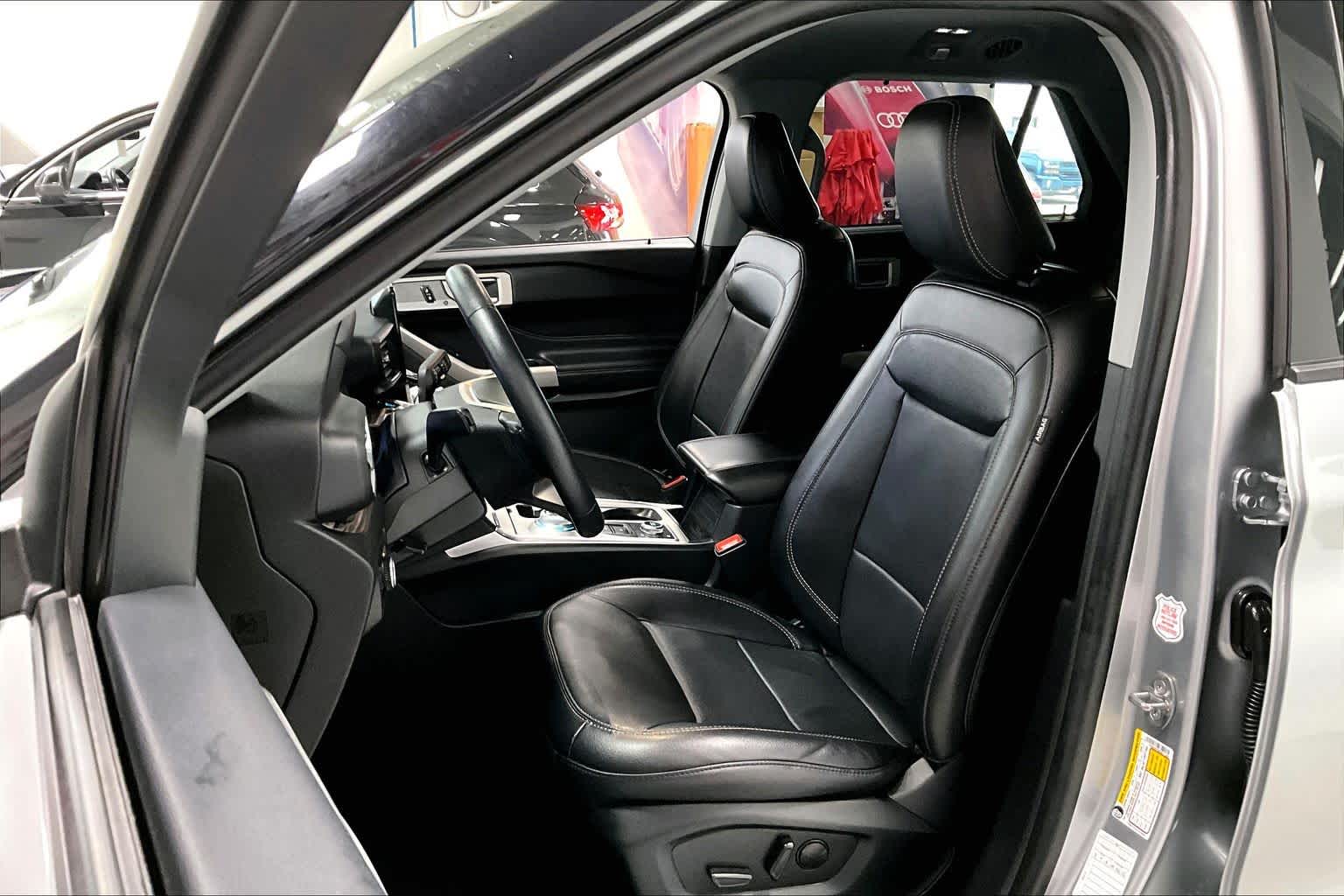 Thumbnail: 2023 Ford Explorer - 9