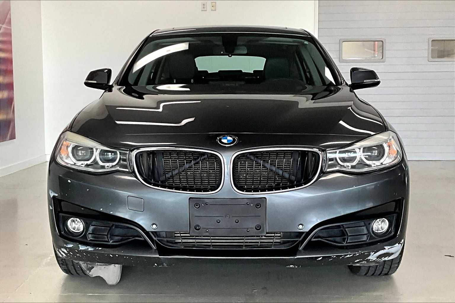 Thumbnail: 2015 BMW 3 Series - 6