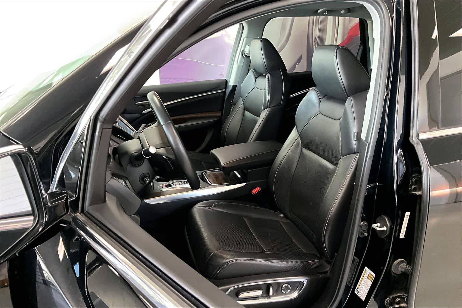 Thumbnail: 2019 Acura MDX - 9