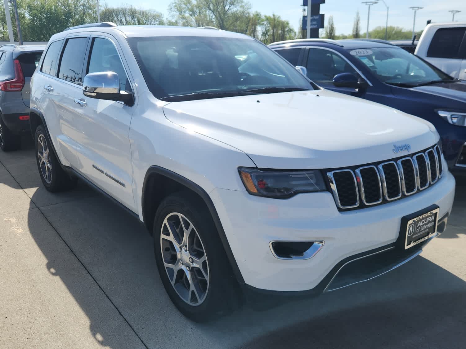 Thumbnail: 2019 Jeep Grand Cherokee - 3