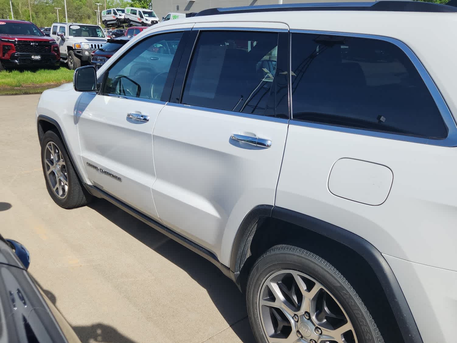 Thumbnail: 2019 Jeep Grand Cherokee - 8