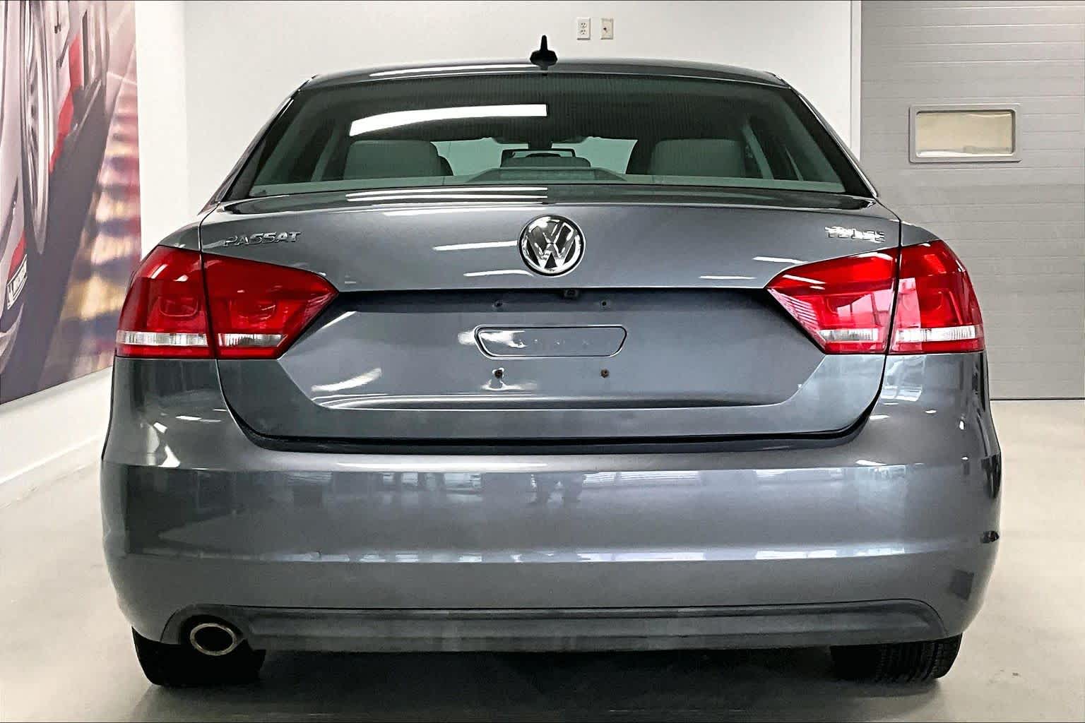 Thumbnail: 2014 Volkswagen Passat - 4
