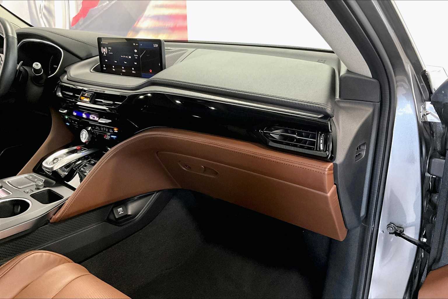 Thumbnail: 2023 Acura MDX - 19
