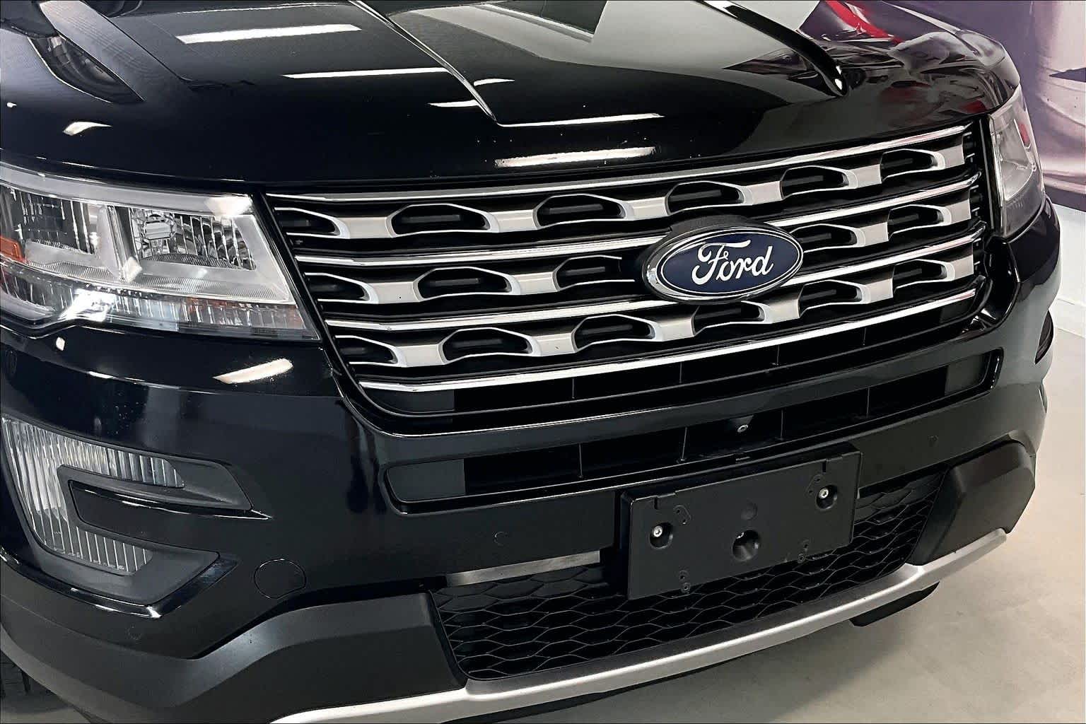 Thumbnail: 2016 Ford Explorer - 29