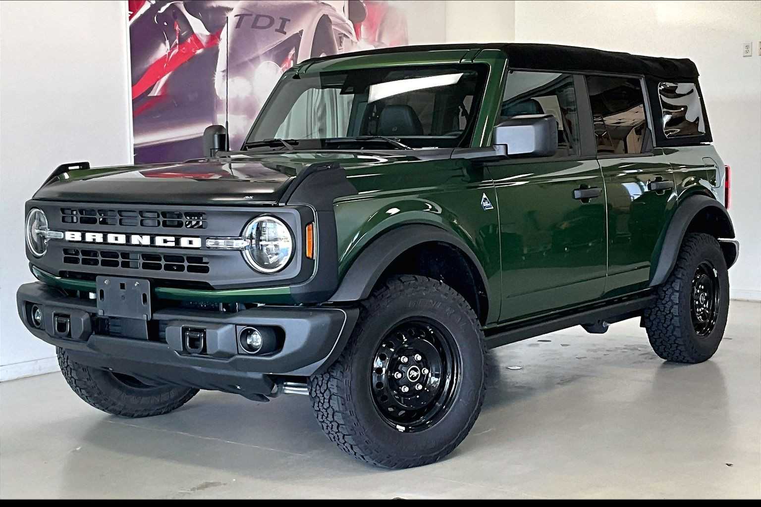 Thumbnail: 2023 Ford Bronco - 1