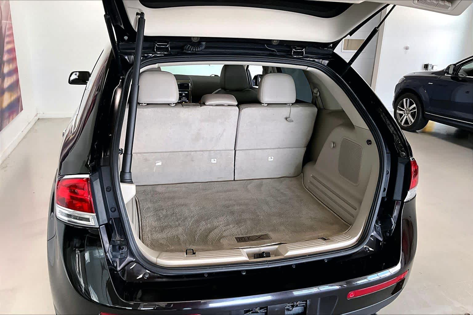 Thumbnail: 2015 Lincoln MKX - 16