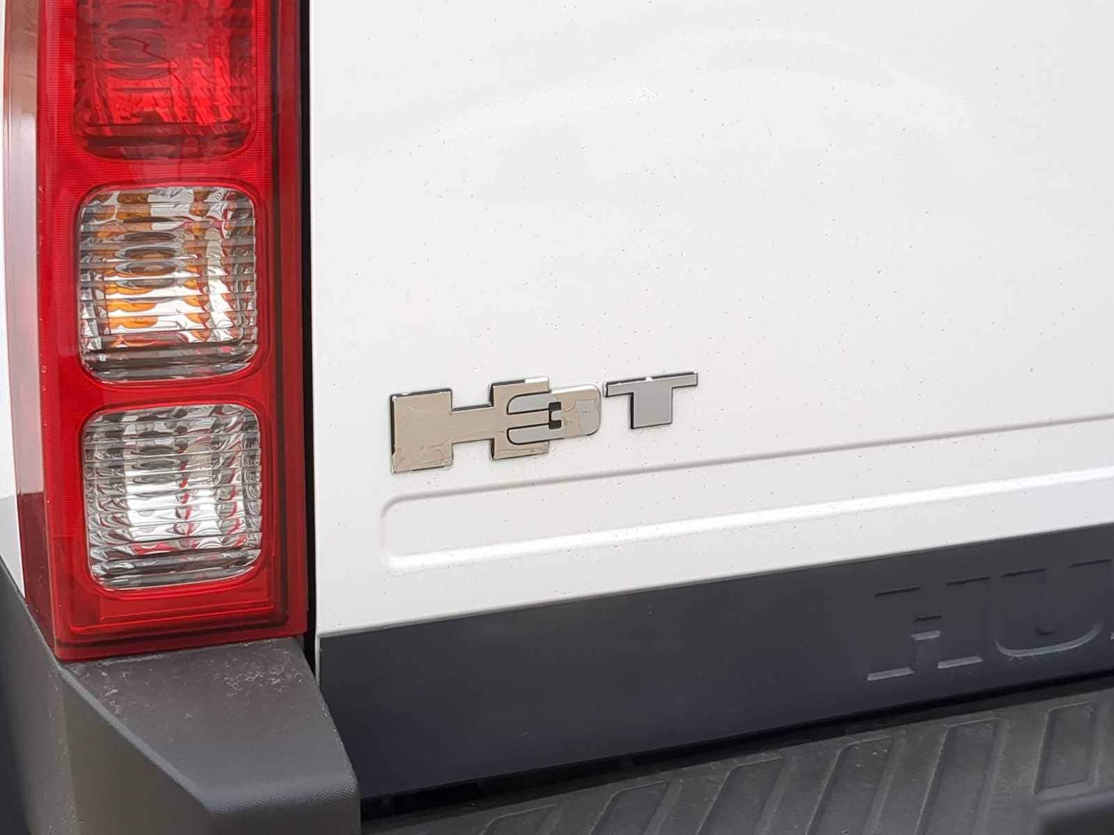 Thumbnail: 2010 Hummer H3 - 13
